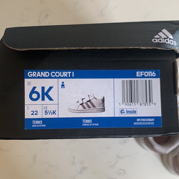 Girls Adidas - Picture 5 of 7